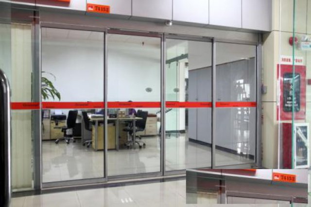 感应门电机安装