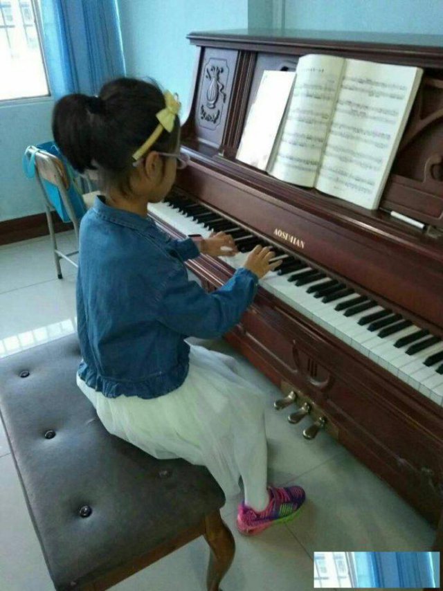 坪山坑梓乐器培训钢琴吉他培训一对一学习