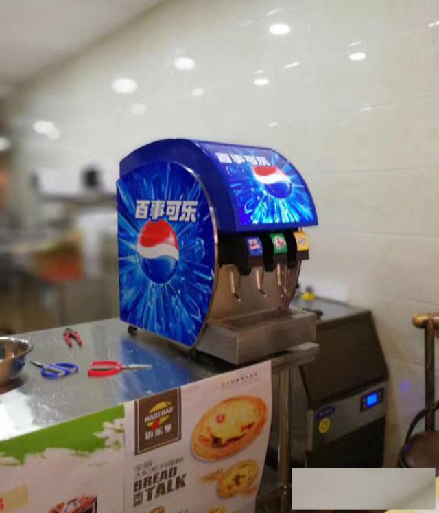 山西碳酸饮料机大脸鸡排郑大鸡排专用现调机可乐糖浆