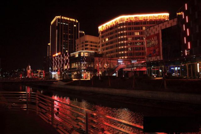 浦东临港海滨时代公寓单价多少？