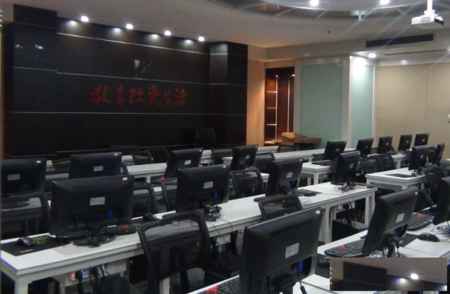 重庆北大青鸟新英航是一个什么样的学校？