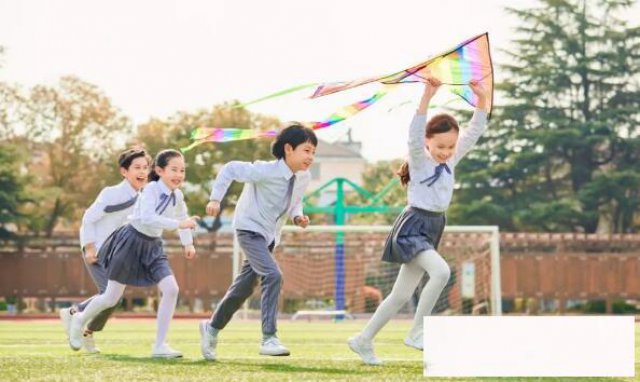 深圳中小学今天开学