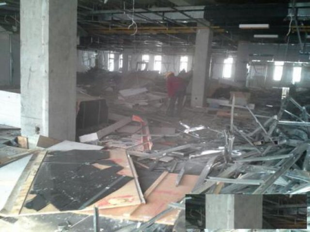 施工队伍拆除回收建筑厂内施工