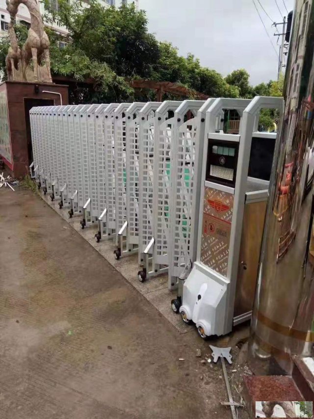 无锡商场水晶门，透明卷帘门，消声卷帘门，电动伸缩门