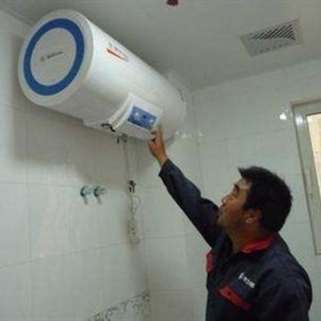 萧山区宁围镇太阳能维修电话【周师傅技术精湛】