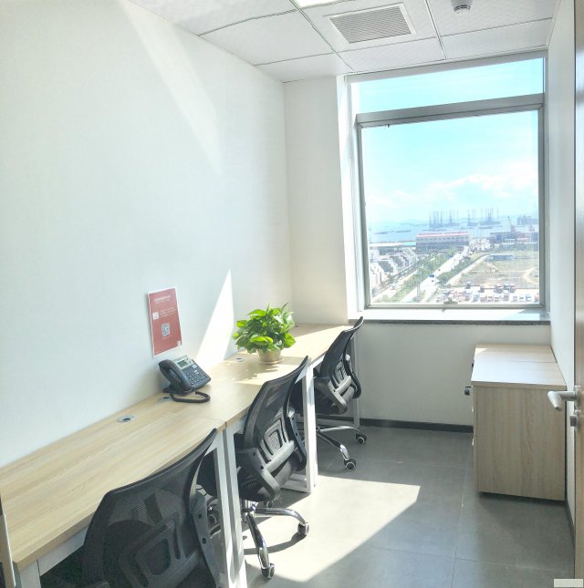 地铁口精装办公室直租880起费用全包解锁异常