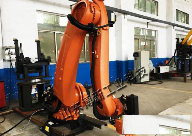 涂料自动码垛机、码垛机器人公司