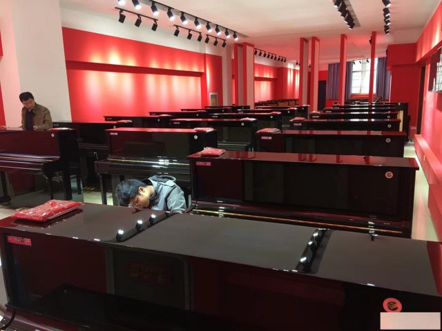 济南二手钢琴济南古筝批发济南租钢琴华韵琴行全市最低价