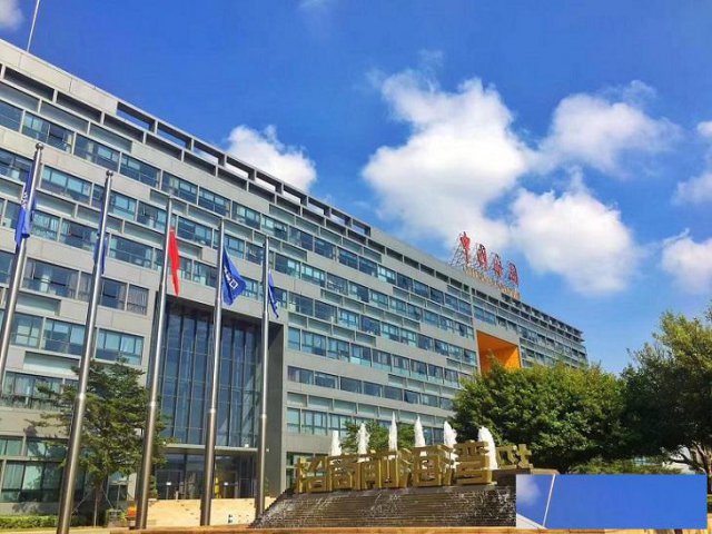 前海特价办公室可注册配合银行开户前海续约商秘托管地址