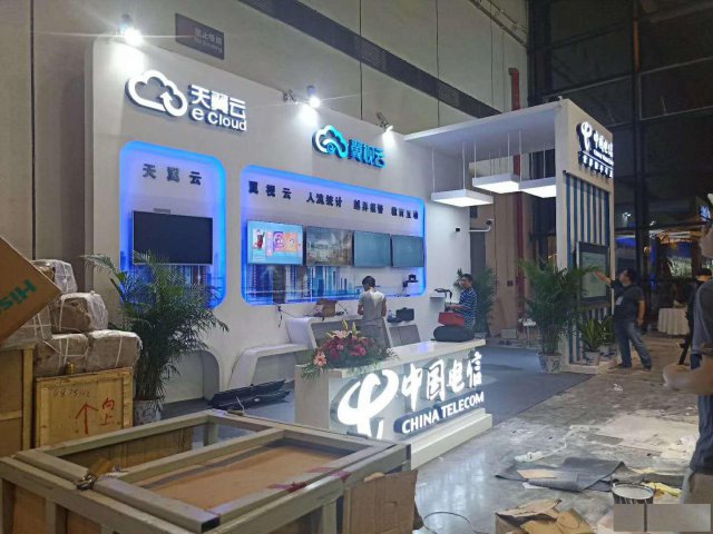 南宁木质特装展位、标准展位、桁架展位搭建、展柜出租