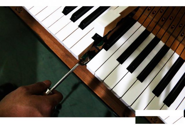 河北固安钢琴调律钢琴维修钢琴保养钢琴调律师专业服务