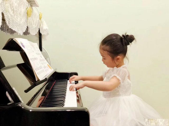 考级班启蒙班少儿钢琴一对一教学