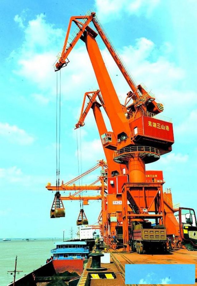 太仓张家港二手码头吊回收常熟苏州废旧码头吊回收