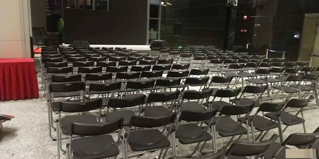 提供折叠椅出租宴会椅租赁隔离带租借帐篷出租