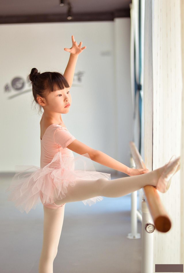 坪山坑梓少儿课外舞蹈中国舞拉丁舞培训班免费试课