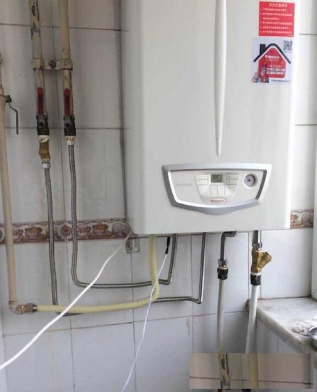 郑州法罗力壁挂炉售后维修电话不放假