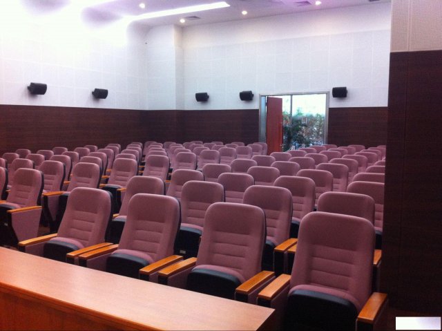 出租深圳南山区多媒体教室会议室报告厅