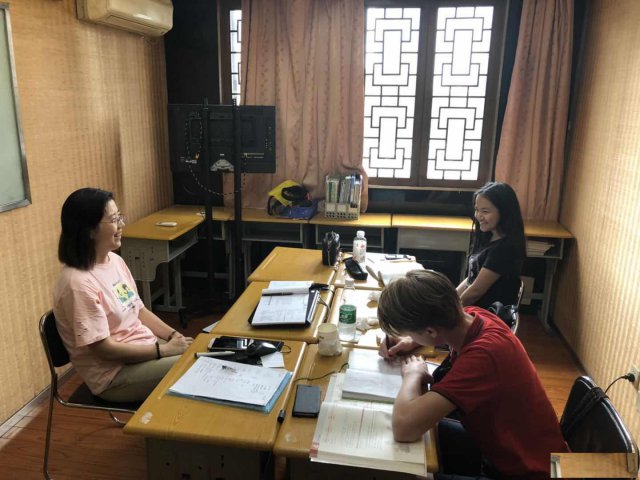 上海中文学习哪家好？到底有何优势？