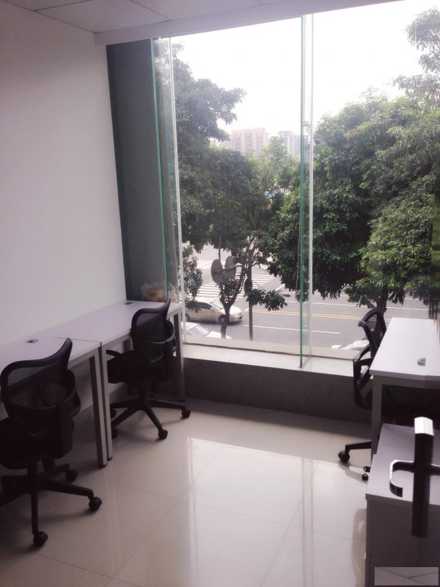 精装省事、价惠成本低，拎包入驻小户型办公室