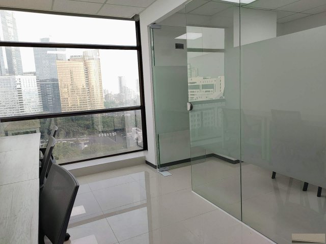 每月399拎包办公无物管费无水电费无宽带费