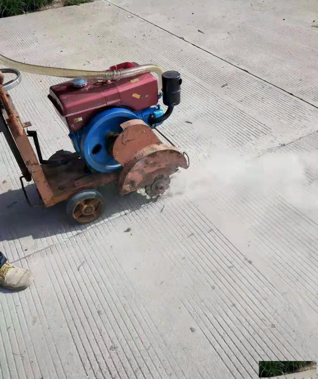 华通供应甘肃白银机场跑道用液体灌封胶弹性十足