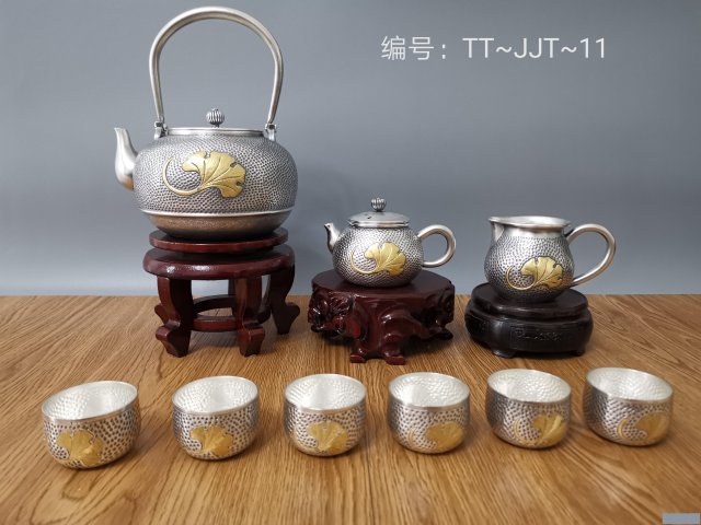 选一把好的手工银壶，喝一壶你认为最好的茶！