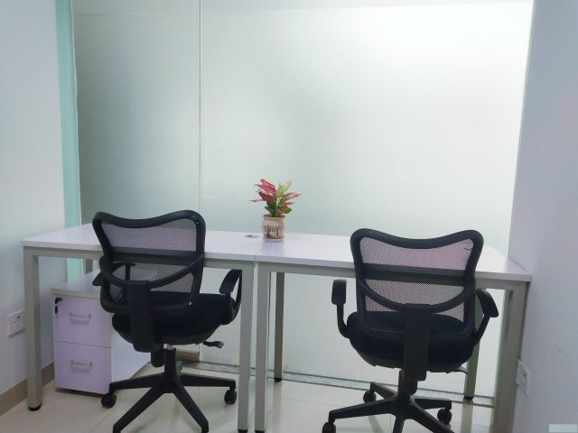 金融街小户型写字楼特价出租，可短租可住冊免水电费非中介