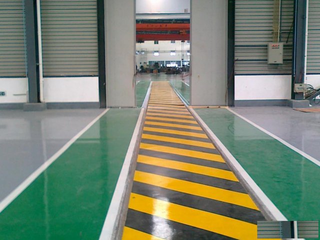 广州白云环氧地坪漆施工,车间地面漆翻新,学校跑道等