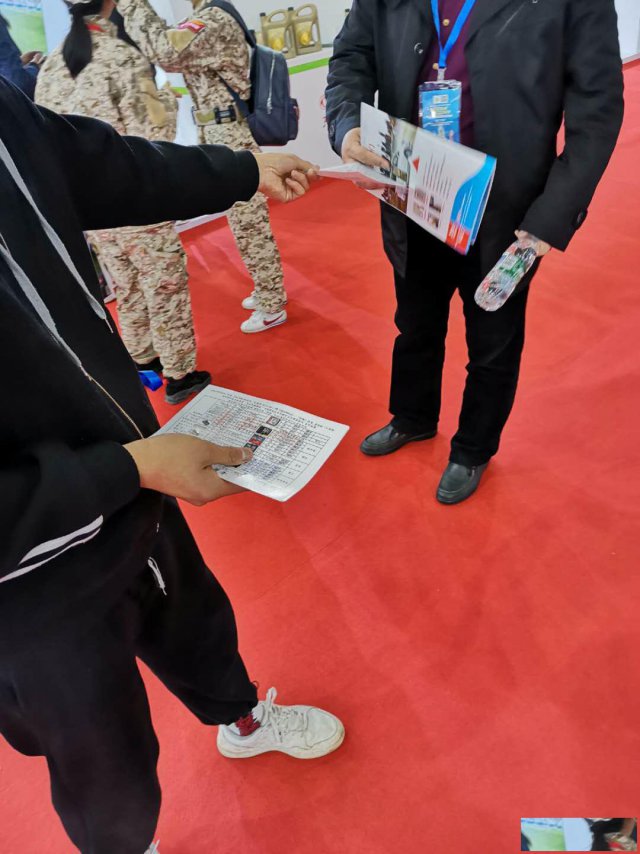 深圳各区专业承接传单派发，名片插车派发公司