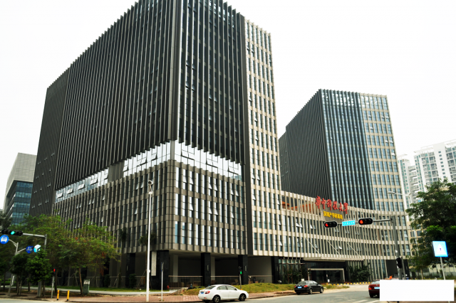 特价出租深圳南山科苑地铁口附近高端写字楼写字间