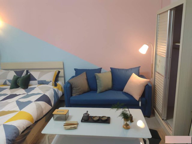 清湖地铁，富联一区，离地铁50米