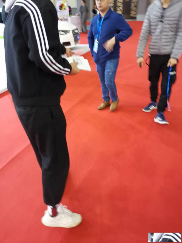 专业承接深圳传单业务派发，专业卡片名片投递派发公司