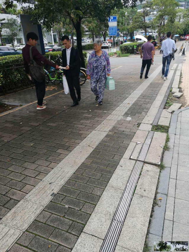 深圳传单印刷派发，名片承接派发，传单街边派发公司