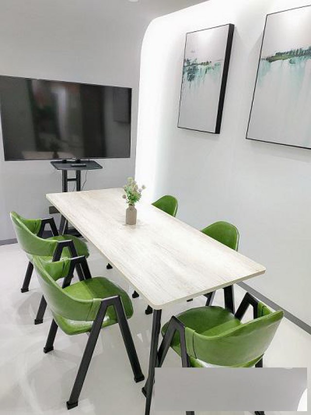 精装办公室399元/月配办公桌椅房租水电宽带费全包