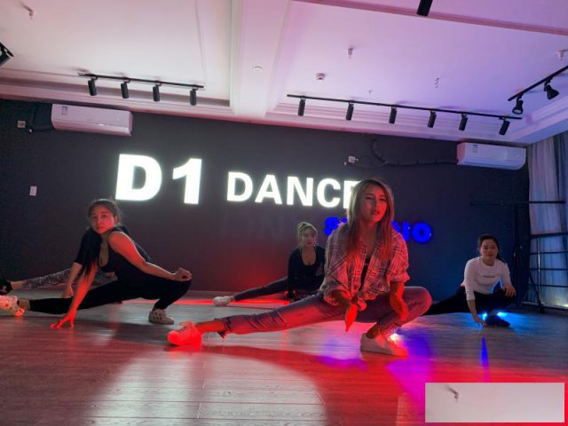 杭州萧山D1舞蹈平台领舞培训中心