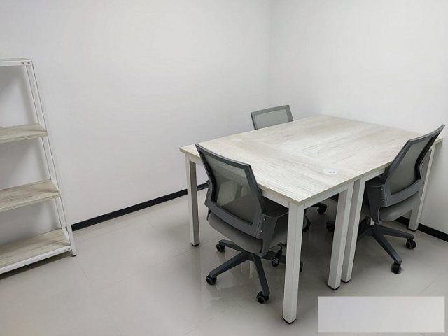 低成本、高档次甲级写字楼，精装办公室含房租水电物管网络空调