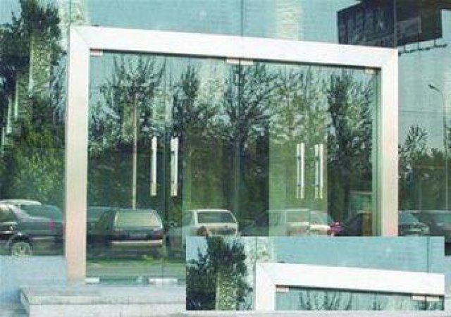 西安玻璃门维修，更换窗户玻璃