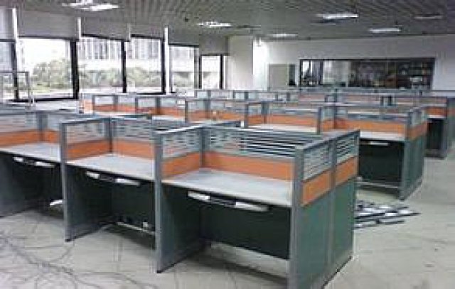 上海徐汇区木匠师傅安装家具安装会议桌文件柜拆装家具