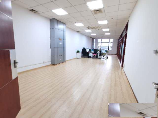 张江办公室出租，集电港200平，精装家具，独立空调，上下水