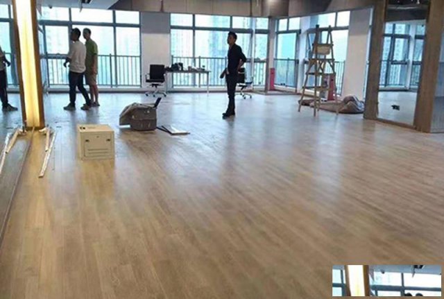 商超连锁全新料锁扣地板锁扣地板工程总代直销