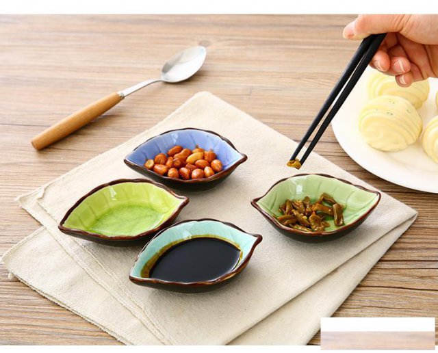 装酱油装小菜用什么碟子比较好