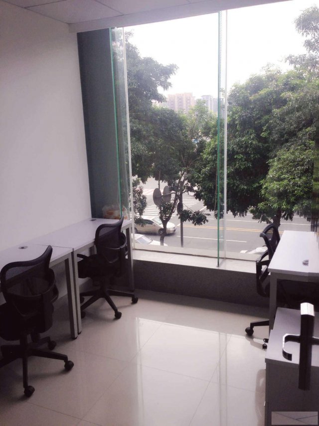 南城精装共享办公室出租，即租即用，独立地址挂靠公司