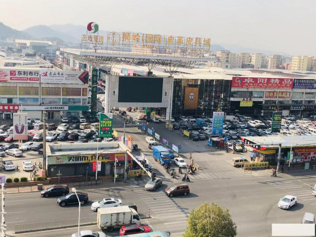 狮岭零基础想转行做电商美工好就业吗