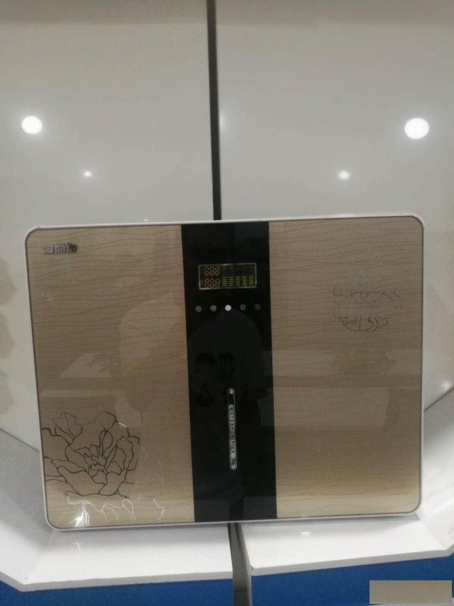 深净尔苹果六代纯水机