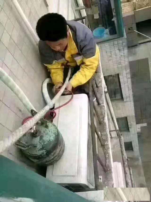 临平专业技术维修空调拆装空调加液