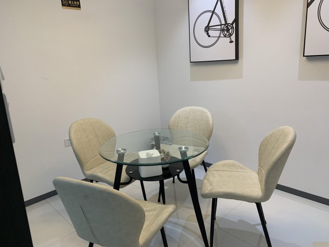 房租水电物管费全包，只需1380元多功能小面积办公室