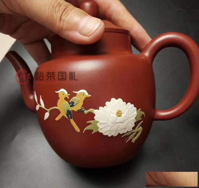 大师手绘大红袍紫砂套壶中秋送礼品限量版好抢吗