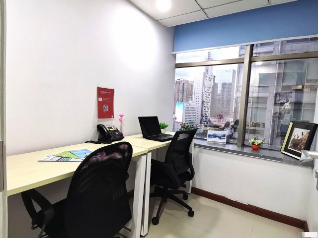 罗湖写字楼，2人写字间配红本地址，可注册，配家私包水电，直租