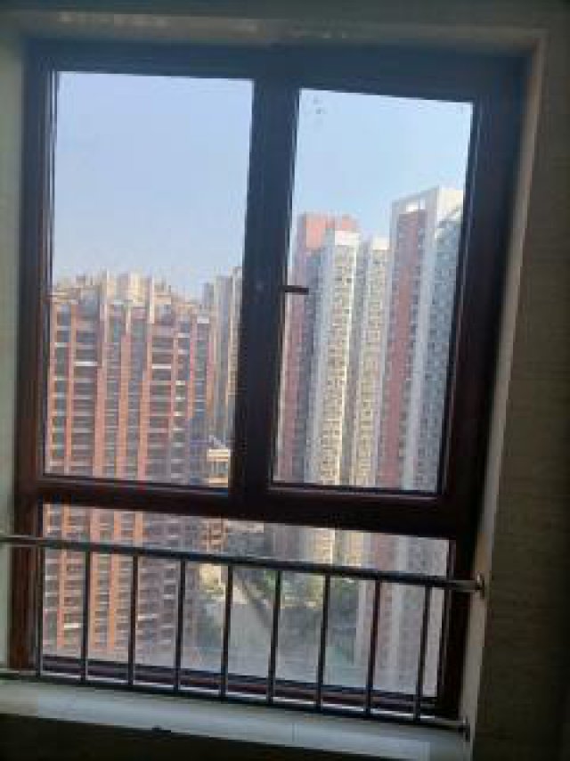 西安安装维修玻璃门，更换窗户玻璃