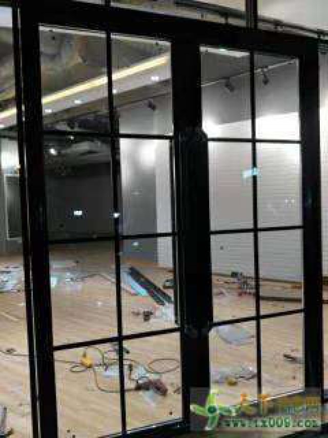 西安安装维修钢化玻璃门，更换门窗玻璃地弹簧